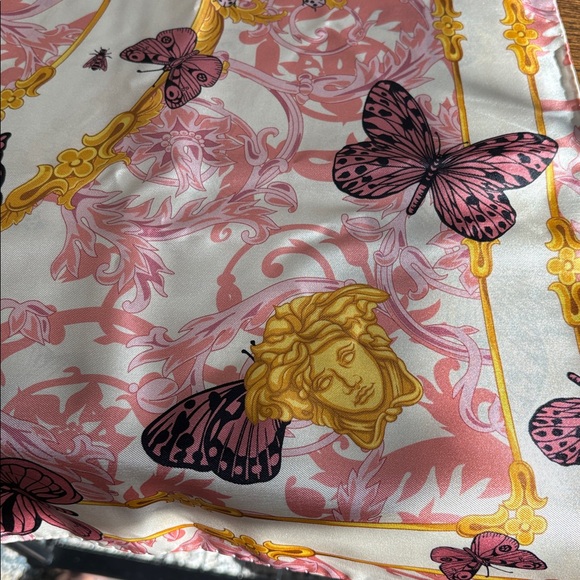 Versace Multi-Color Heritage Butterfly Print Silk Shawl Scarf Pink & White NIB - Picture 2 of 7